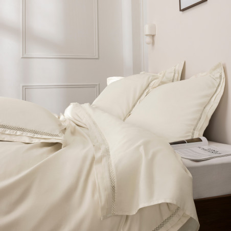Taie d'oreiller "Autrefois" satin de coton peigné 120 fils/cm² – Jour échelle & volant – 65 x 65 ou 50 x 70 cm